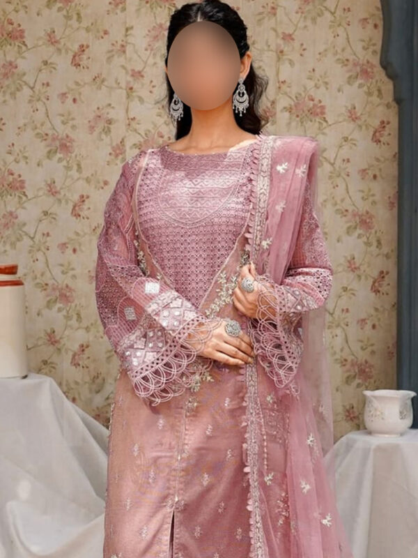 Graceful Pink Formal Outfit for Special Occasions - Image 2