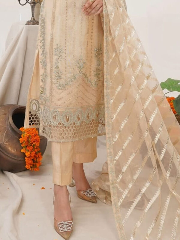Stylish Ivory Ready-to-Wear Formal Suit with Crundi Fabric and Organza Jacquard Dupatta - Image 4