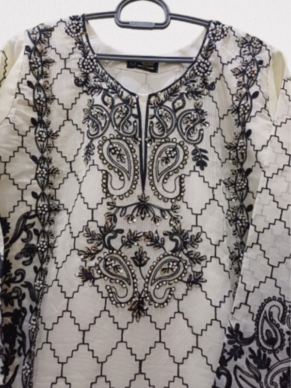 White Embroidered Khaddi Net 3-Piece Suit - Image 3