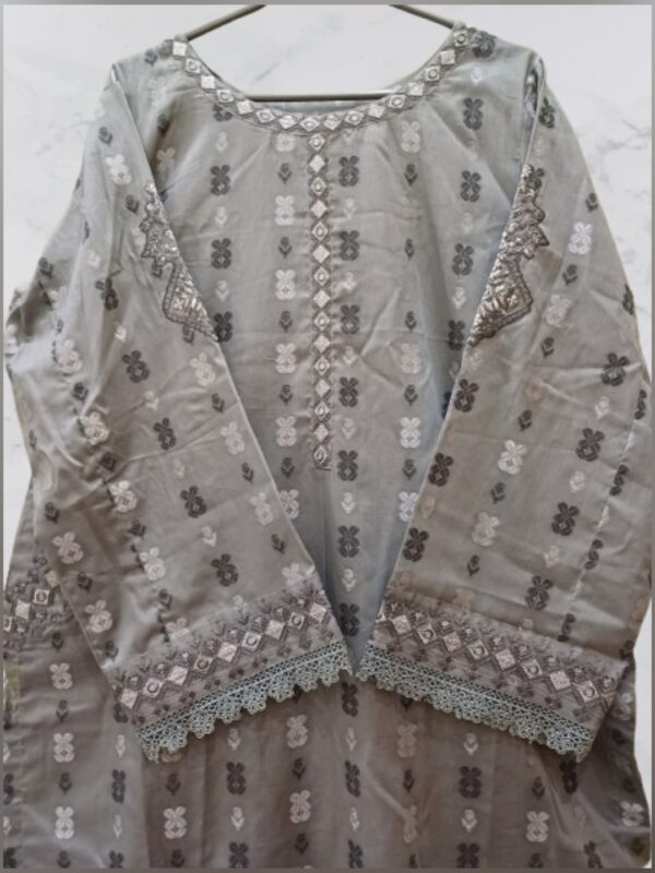 Grey Jacquard Salwar Kameez With Dupatta - Image 3