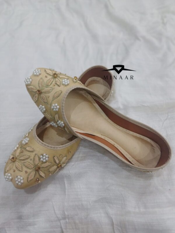 Embellished Khussas - Image 3