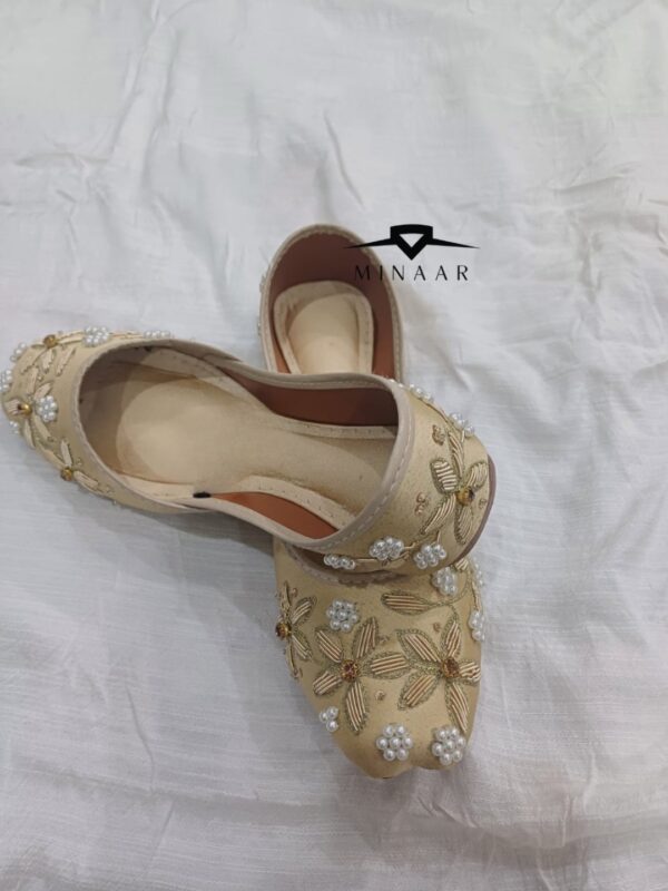 Embellished Khussas - Image 5