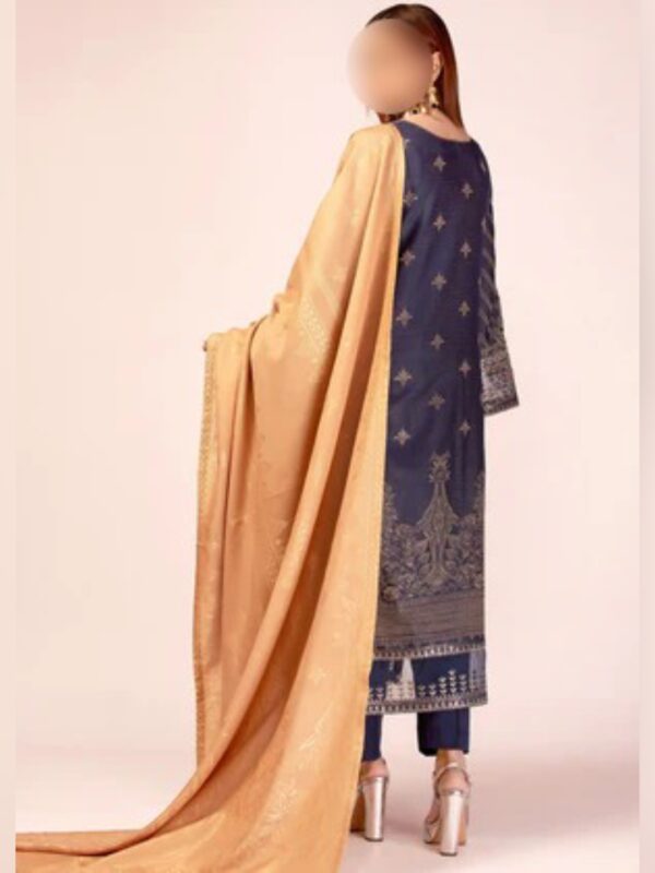 Graceful Jacquard 3pc Suit - Image 4