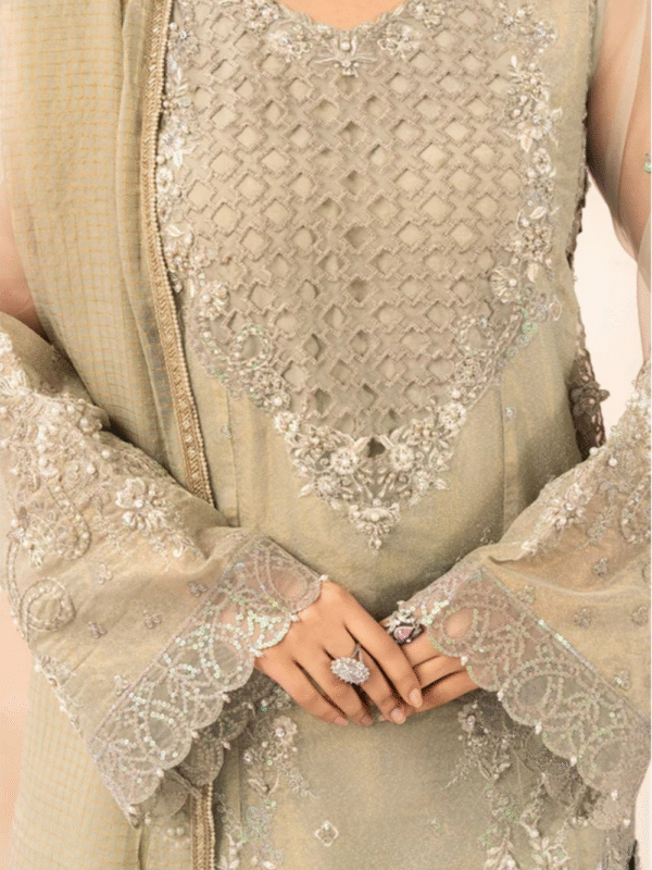 Grey Embroidered Kurta Set – Modern Eastern Fashion - Image 8